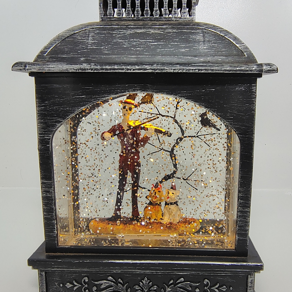 Black Lantern Snow Globe with Violinist
